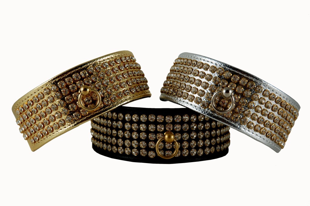 Halsbånd Swank I med 5 Rækker Diamantsten - Festligt Design